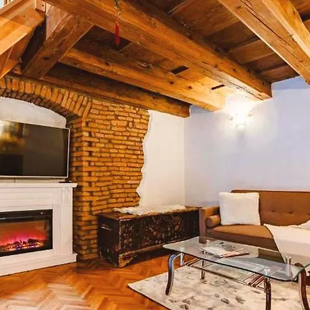Albert Authentic Suites Brasov - Old Town Apartment Brasov